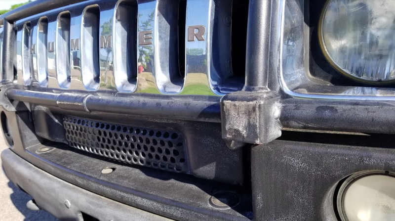 Illustration for article titled My $500 Postal Jeep Got Rammed By A Hummer H2 And Somehow I'm Still Alive